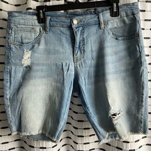 Mossimo Mid Rise Bermuda Short